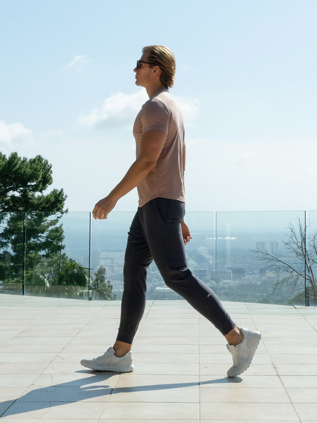 All Day Elite Henley Curve-Hem Stretch Kortermet
