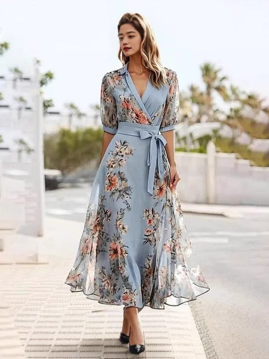 ORIELA – ELEGANT V-HALS KJOLE
