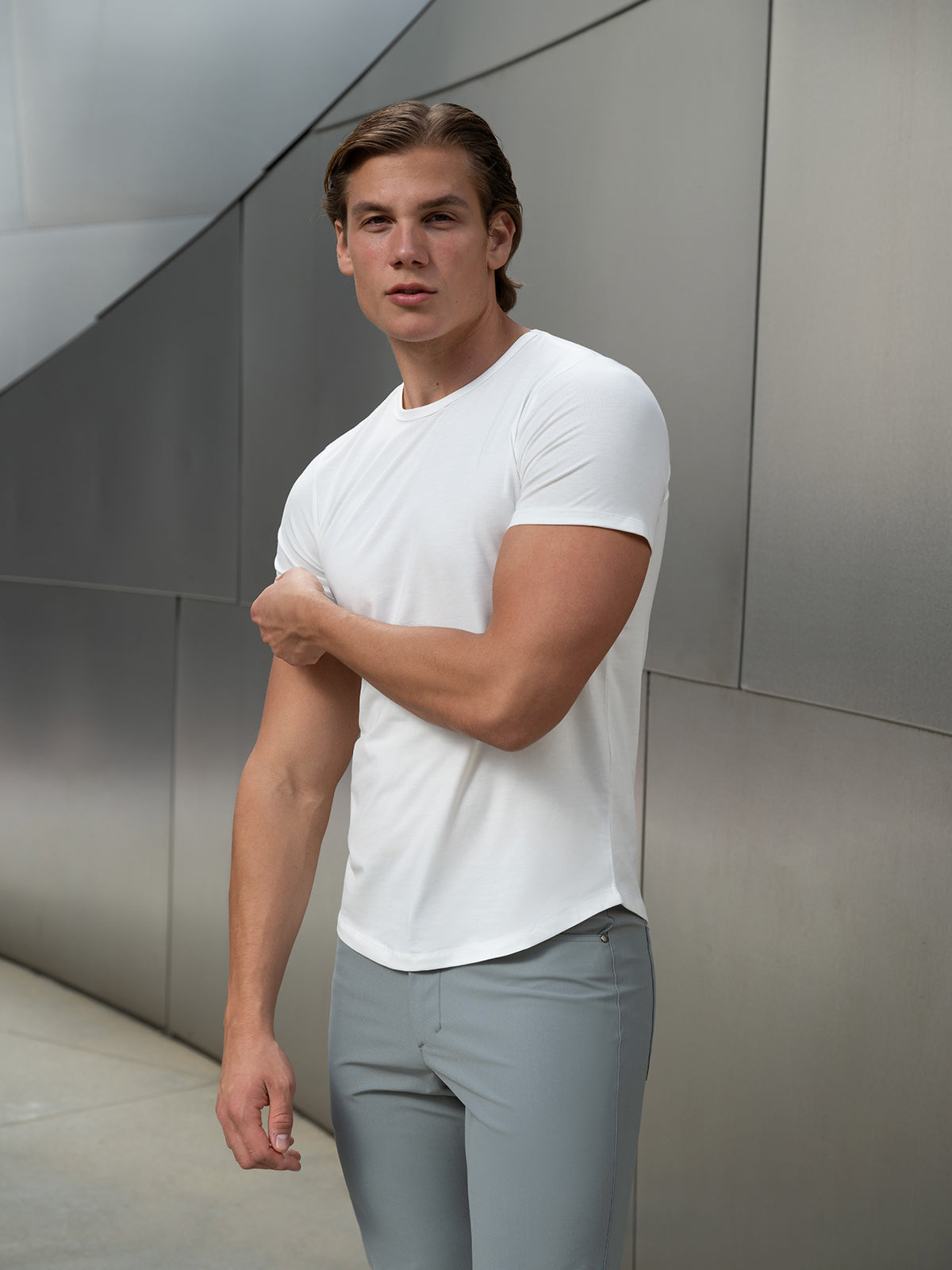 All Day Elite Curve-Hem Tee Stretch Kortermet