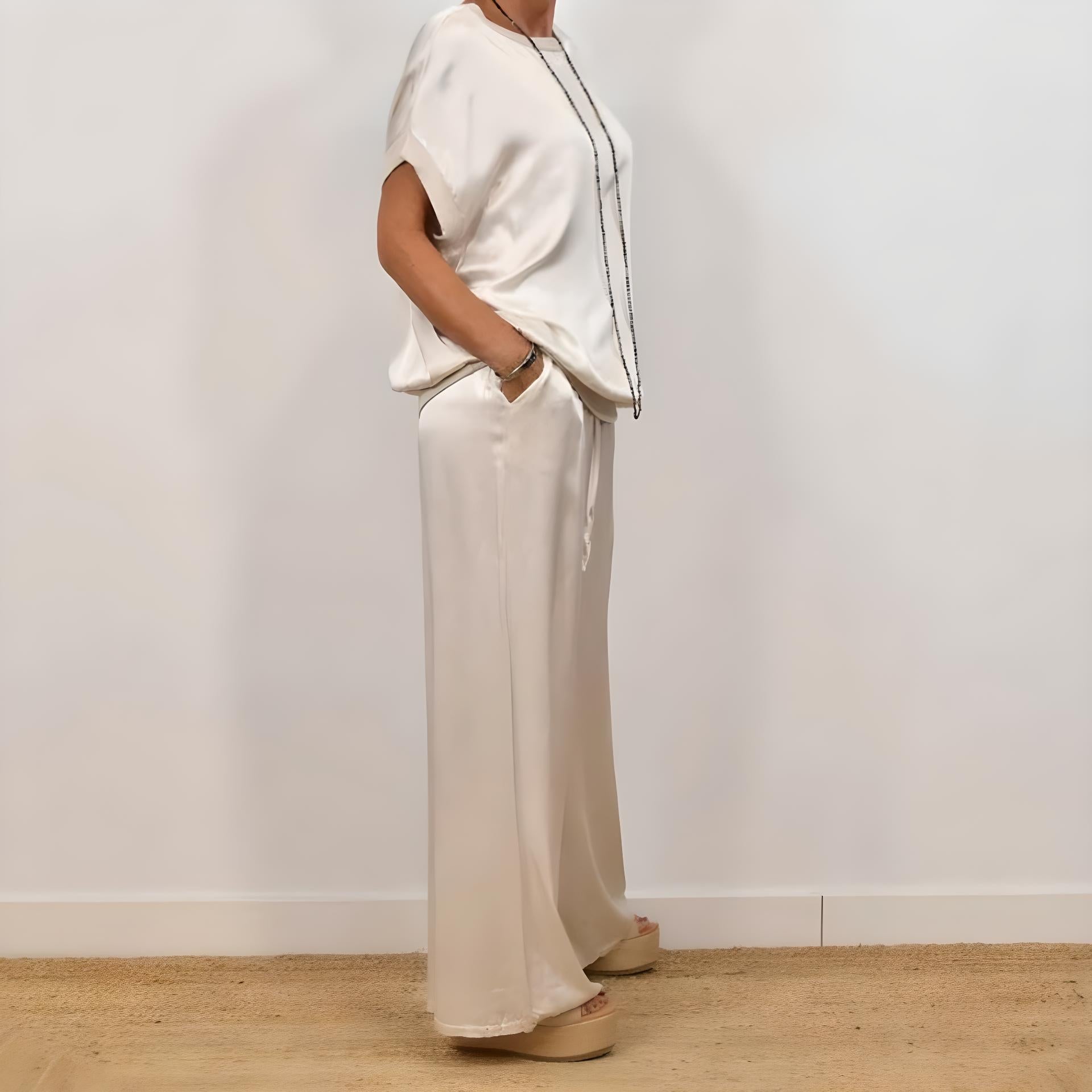 Helle | Elegant sett i mykt satenglook
